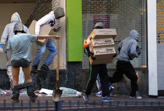 145329-london-riots.jpg
